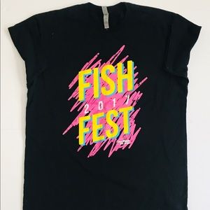 Radio station “The fish” Graphic T-Shirt  Sz L